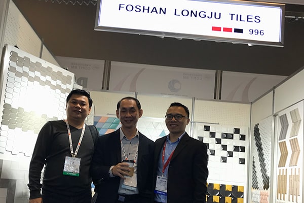 2019 American Exhibition GROSSO Mosaic Tile has the largest collection of ceramic Mosaic tiles