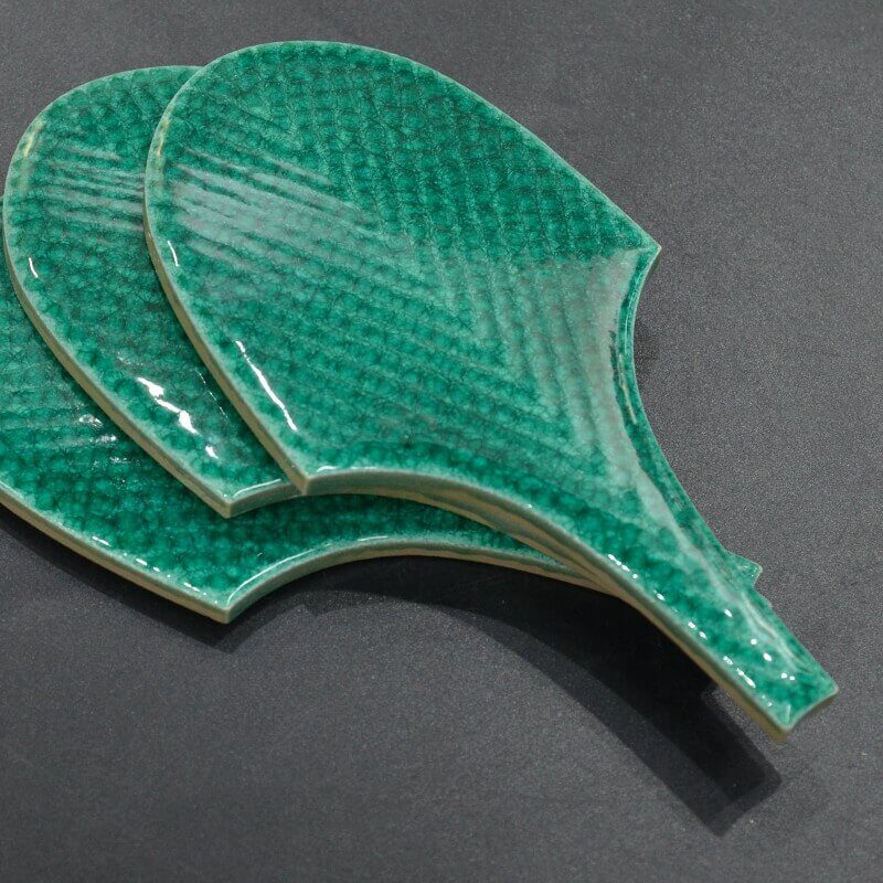 Crackle Fan Shaped Handmade Bathroom Backsplash Kitchen Mosaic Wall Tiles 14 班尼路 扇型羽毛砖9